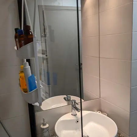 Apartman Graceful First Floor Apartment Verbania